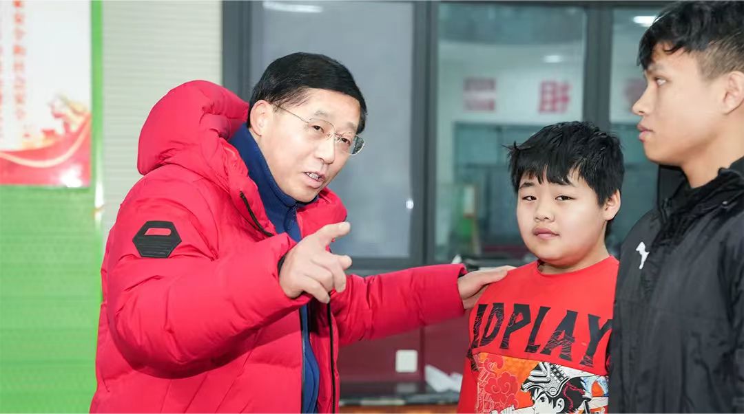 感动之下